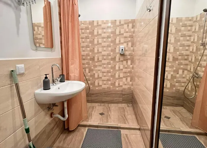 Exceptional Refurnished Location