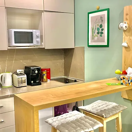 Exceptional Refurnished Location *