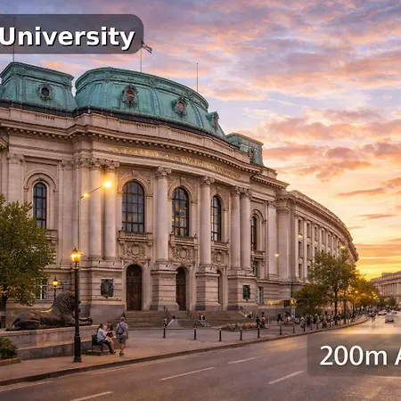 Exceptional Refurnished Location *