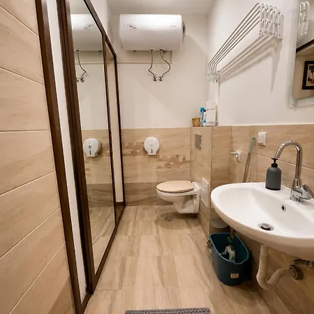 Prime Refurbished In Center Apartamento *