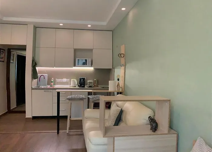 Exceptional Refurnished Location * София